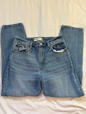 Abercrombie & Fitch Light Blue 'The Mom' High Rise Jeans